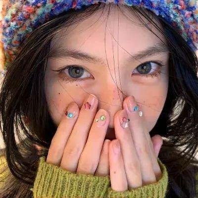 伊丽莎·施莱辛格：永远火辣辣